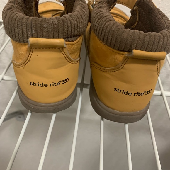 Stride Rite Booties - Picture 2 of 5